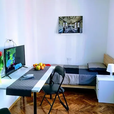 Center Park And شقة